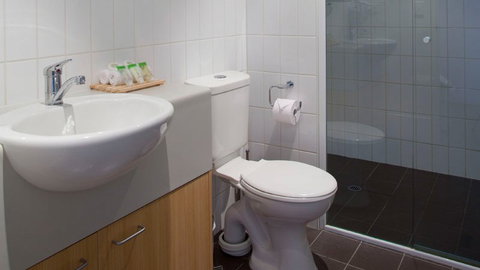 Best Western Plus Ascot Serviced Apartments - Accommodation Resorts 3