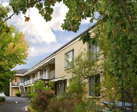 Graham Apartments - Accommodation Resorts 3