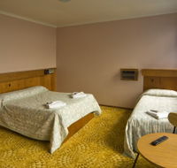 Somerset Hotel - Accommodation Resorts