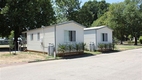 Myrtleford Holiday Park - Accommodation Resorts 0