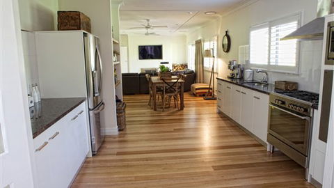 GG's By The River - Accommodation Resorts 5