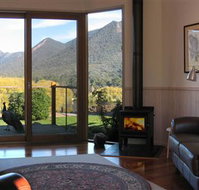 Cathedral Valley Farm - Accommodation Resorts