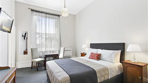 The Riversleigh - Accommodation Resorts 2