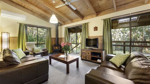 Countrywide Cottages - Accommodation Resorts 1