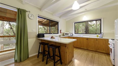 Countrywide Cottages - Accommodation Resorts 4