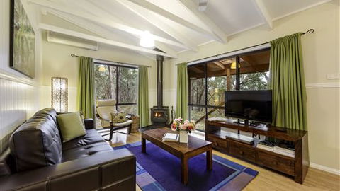 Countrywide Cottages - Accommodation Resorts 5