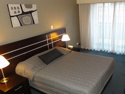 Riverside Hotel South Bank - Accommodation Resorts 1