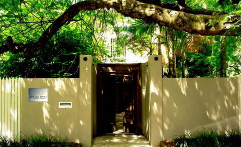Edward Lodge - Accommodation Resorts 3
