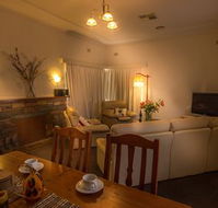 Benson House and Benson Lodge - Accommodation Resorts