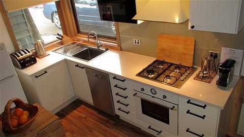 Wallace's - Crystal Creek Chalet 1 - Accommodation Resorts 0