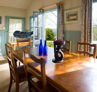 Hilltop Cottage - Daylesford - Accommodation Resorts