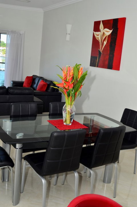 Apartment No 8 - Accommodation Resorts 2