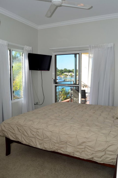 Apartment No 8 - Accommodation Resorts 3