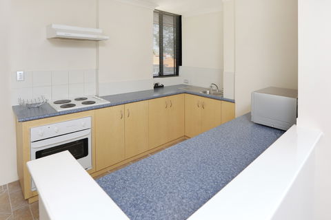 Assured Waterside Apartments - Accommodation Resorts 5