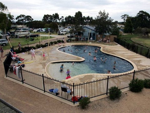 BIG4 Bairnsdale Holiday Park - Accommodation Resorts 2
