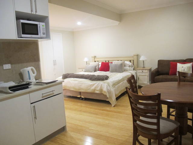 Chapel Hill QLD Accommodation Resorts