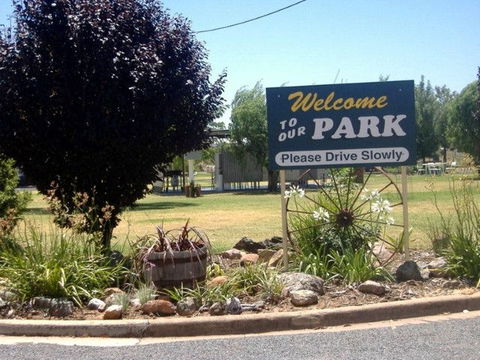 Country Club Caravan Park - Accommodation Resorts 0
