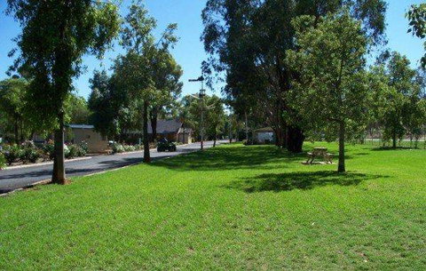 Cowra Holiday Park - Accommodation Resorts 0