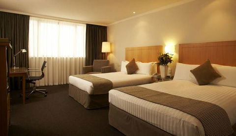 Crowne Plaza Perth - Accommodation Resorts 2