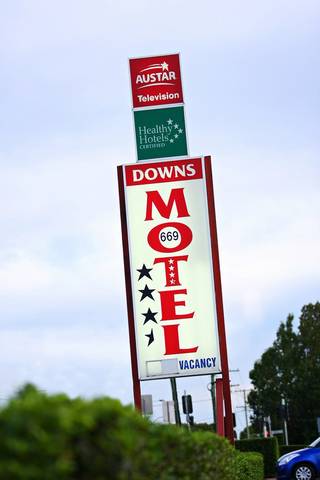 Downs Motel - Accommodation Resorts 11