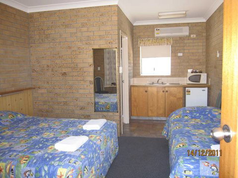 Dragon Phoenix Resort & Restaurant - Accommodation Resorts 2