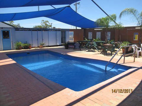 Dragon Phoenix Resort & Restaurant - Accommodation Resorts 12