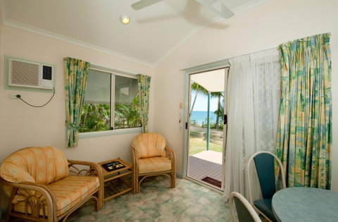 Ellis Beach Oceanfront Bungalows & Caravan Pk - Accommodation Resorts 3