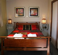 Golden Embers Apartments and B  B - Accommodation Resorts