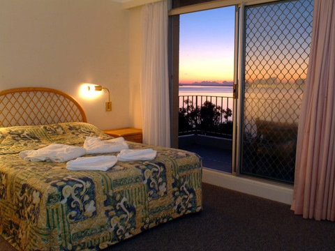 Ibis Styles Salamander Shores - Accommodation Resorts 0