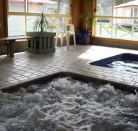 King Point Retreat - Accommodation Resorts