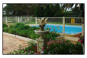 Robinsons Cabin - Accommodation Resorts 1