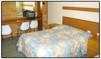 Robinsons Cabin - Accommodation Resorts 3