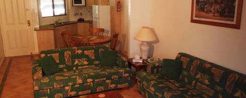 Lakeview Apartments - Accommodation Resorts 2