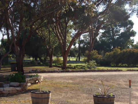 Laura Community Caravan Park - Accommodation Resorts 2