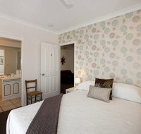 Mt Coolum Retreat 'A Bed  Breakfast' - Accommodation Resorts