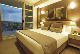 Oaks Embassy Hotel - Accommodation Resorts 0