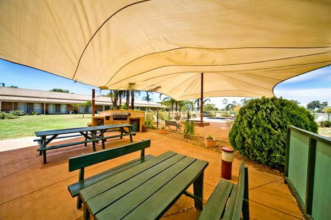 Paradise Lakes Motel - Accommodation Resorts 2