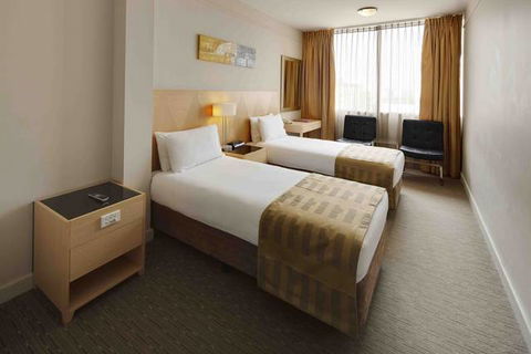 Quality Hotel Ambassador Perth - Accommodation Resorts 9
