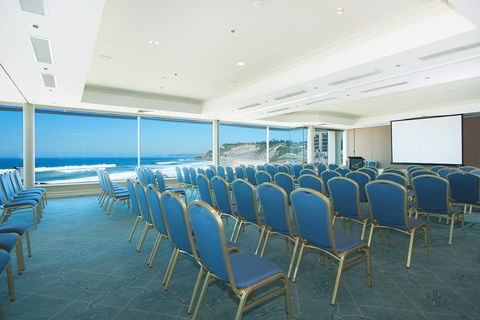 Quality Hotel NOAH'S On The Beach - Accommodation Resorts 5