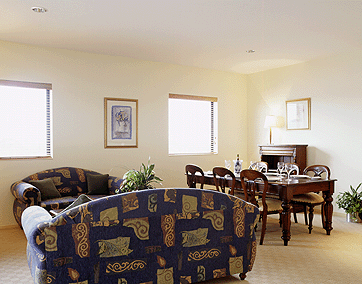 Quality Suites Boulevard on Beaumont Hotel - Accommodation Resorts