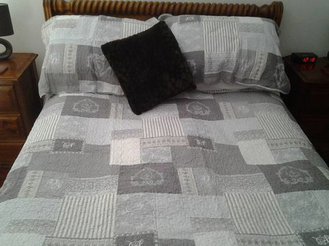 The Pommy Tree Bed & Breakfast - Accommodation Resorts 2