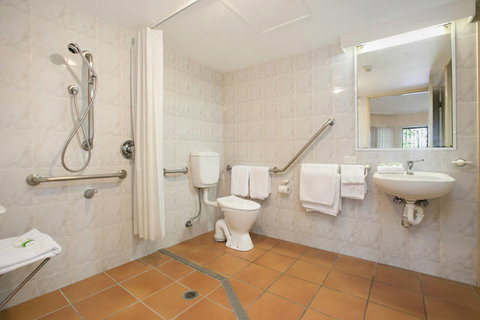 Tropic Towers Apartments - Accommodation Resorts 4