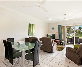 Absolute Beachfront Apartment - Accommodation Resorts 6