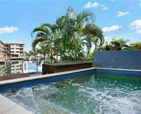 Bay View Luxury Waterfront Villa - Accommodation Resorts 2