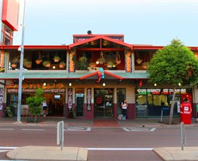 Chillis Backpackers - Accommodation Resorts 3