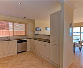 Luxury Waterfront House - Accommodation Resorts 1