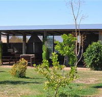 Cully Fest - Base Camp and Glamping - Accommodation Resorts