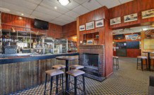 Boorowa Hotel - Boorowa - Accommodation Resorts 2