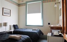 Hotel Gosford - Gosford - Accommodation Resorts 2