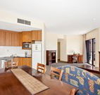 Quality Suites Boulevard on Beaumont - Hamilton - Accommodation Resorts